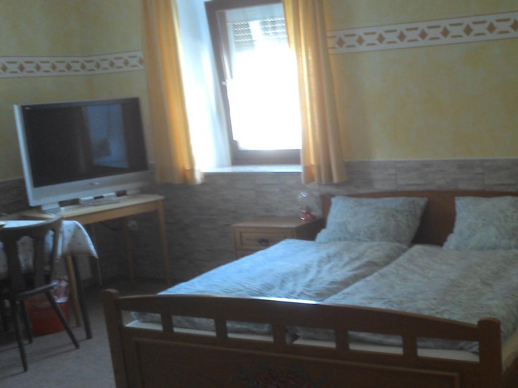 Domizil Hotell Moosbach  Rum bild